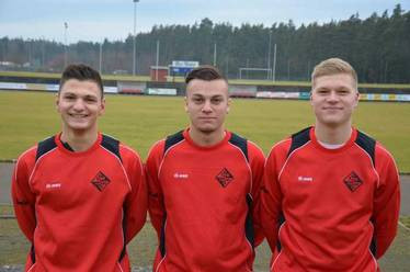 Feuchter „Ochenbruck-Trio“ im Anflug